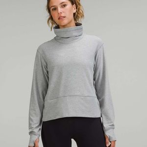 Lululemon Ready to Rulu Pullover size 4 in Heathered Raceway Grey